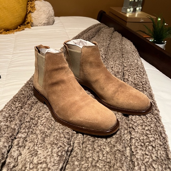 Aldo Other - Men’s Aldo Chelsea Boot - Vianello-R (Color: Light Beige) - Size 7 US